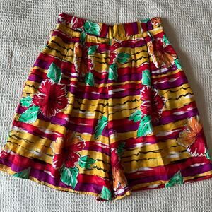 Vintage tropical shorts high waisted colorful hawaiian y2k